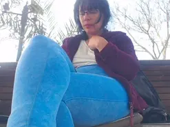 AnnBigLabia25  live sex cam