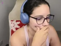 Moon_woman  live sex cam