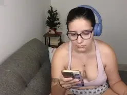 Moon_woman  live sex cam