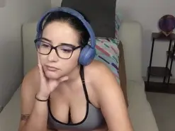 Moon_woman  live sex cam