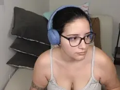 Moon_woman  live sex cam