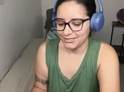 Moon_woman  live sex cam