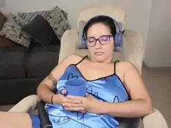 Moon_woman  live sex cam