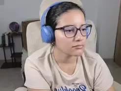 Moon_woman  live sex cam