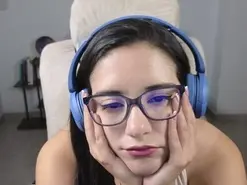 Moon_woman  live sex cam