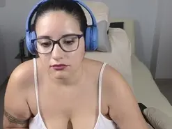 Moon_woman  live sex cam