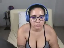 Moon_woman  live sex cam
