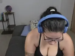 Moon_woman  live sex cam