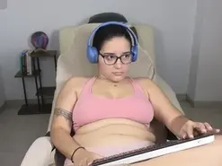 Moon_woman  live sex cam