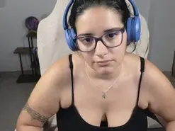 Moon_woman  live sex cam