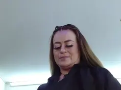 Mature_magenta  live sex cam