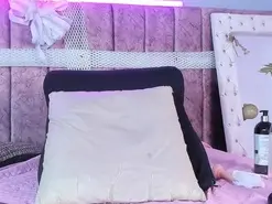 Niicolle_Evanss  live sex cam