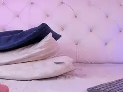 Niicolle_Evanss  live sex cam
