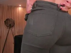 SophieBarnett  live sex cam