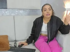 Lucia_janne  live sex cam