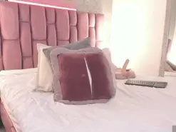 AbellaFox  live sex cam