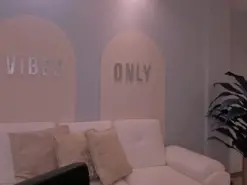 MaiaCollins  live sex cam