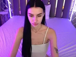 SnowWhitee  live sex cam
