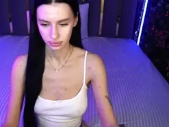 SnowWhitee  live sex cam