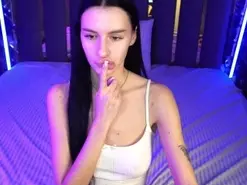 SnowWhitee  live sex cam