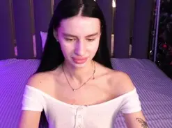 SnowWhitee  live sex cam
