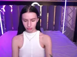 SnowWhitee  live sex cam