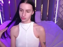 SnowWhitee  live sex cam