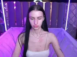 SnowWhitee  live sex cam