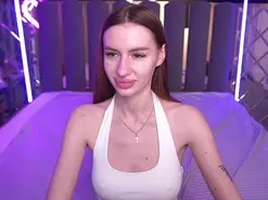 SnowWhitee  live sex cam