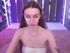 SnowWhitee  live sex cam