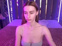 SnowWhitee  live sex cam