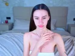 SnowWhitee  live sex cam