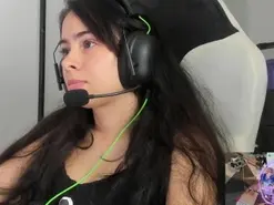 Aishelyng  live sex cam