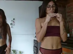 Millyxnicoll1  live sex cam