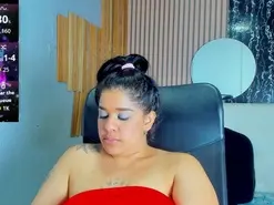 Mylusquirt  live sex cam