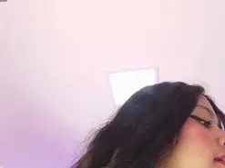 Madiie_t18  live sex cam