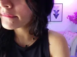 Madiie_t18  live sex cam