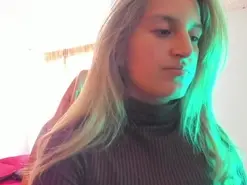 GiaRoussel  live sex cam