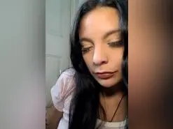 ZaraHoney  live sex cam