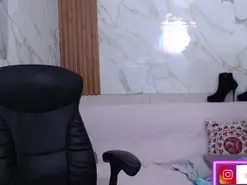 Kiara_scott  live sex cam