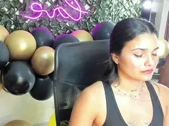 DestinyHills  live sex cam