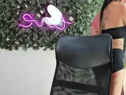 DestinyHills  live sex cam