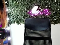 DestinyHills  live sex cam