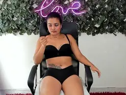 DestinyHills  live sex cam