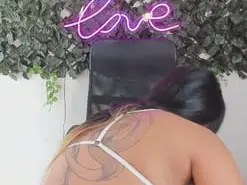 DestinyHills  live sex cam