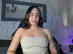 Scarlet_Buttock  live sex cam