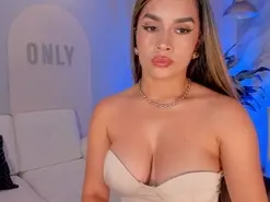 BiancaPierce  live sex cam