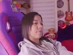 MadelynRose  live sex cam