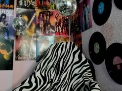 AbrilMaria  live sex cam