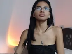 Violet_AK  live sex cam